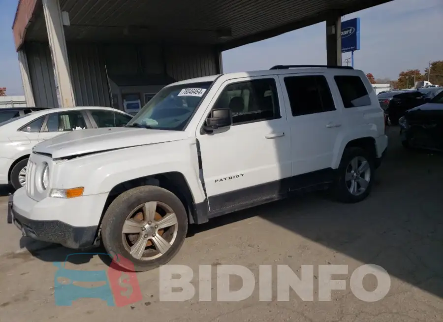 1C4NJPFB3HD182978 Photo# 1