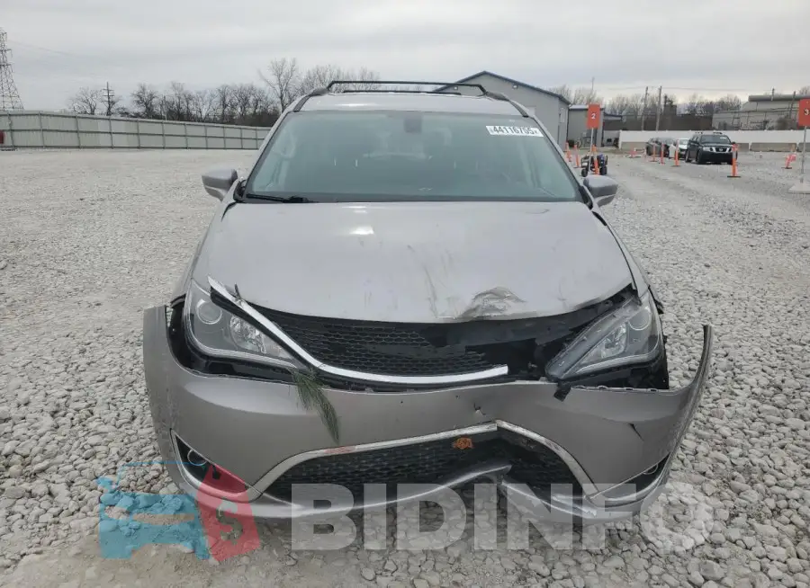2C4RC1BG6HR683225 Photo# 5