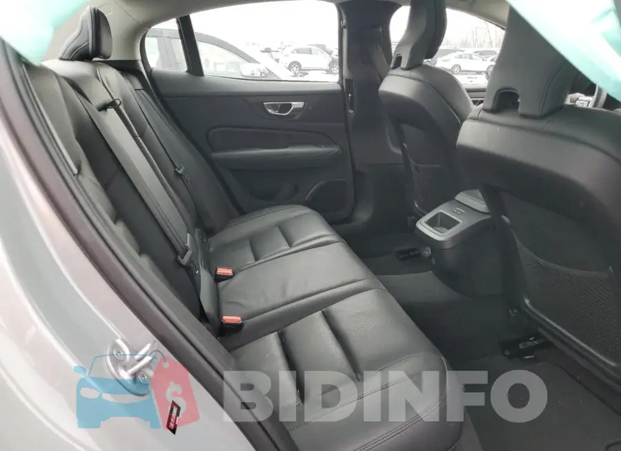 7JRL12FL6RG281072 Photo# 10