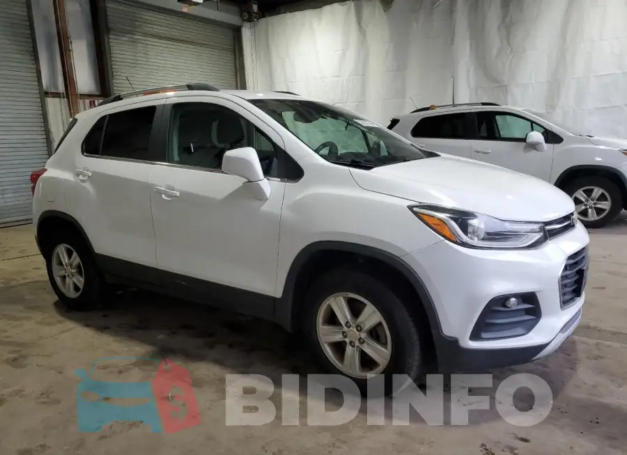 3GNCJPSB0JL156990 Photo# 4