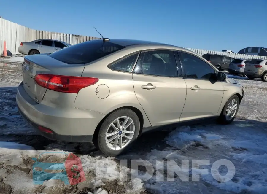 1FADP3F26GL310191 Photo# 3