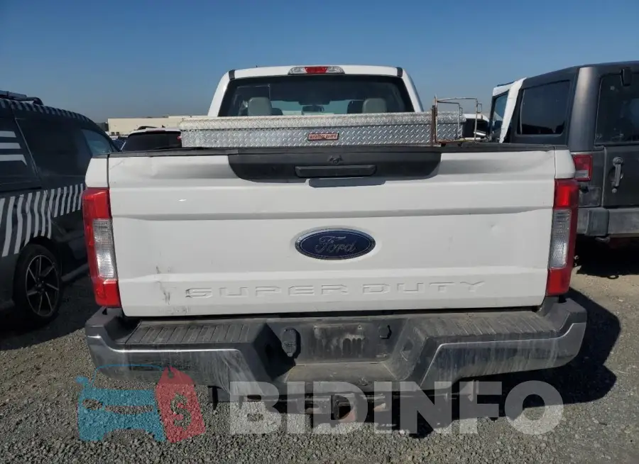 1FT7W2A63JEC58643 Photo# 6