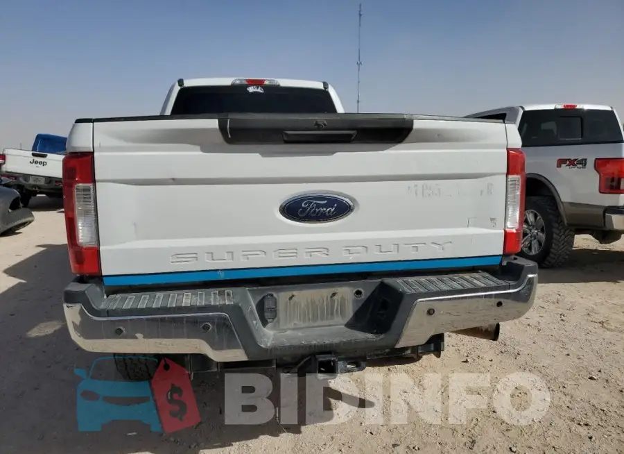 1FT7W2B66JEB95522 Photo# 6