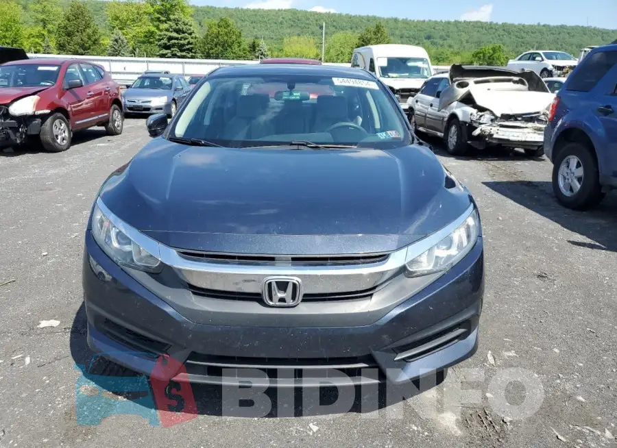 19XFC2F73HE202691 Photo# 5