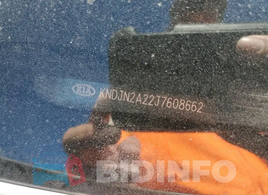 KNDJN2A22J7608662 Photo# 12