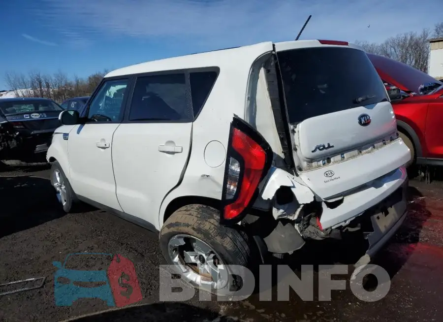 KNDJN2A2XJ7518384 Photo# 2