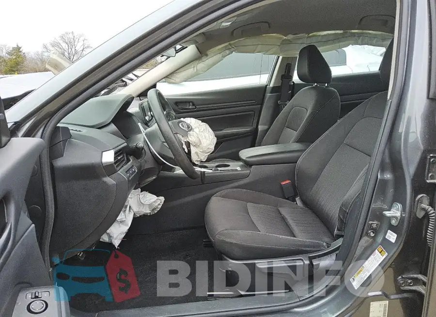 1N4BL4BV3PN337281 Photo# 7