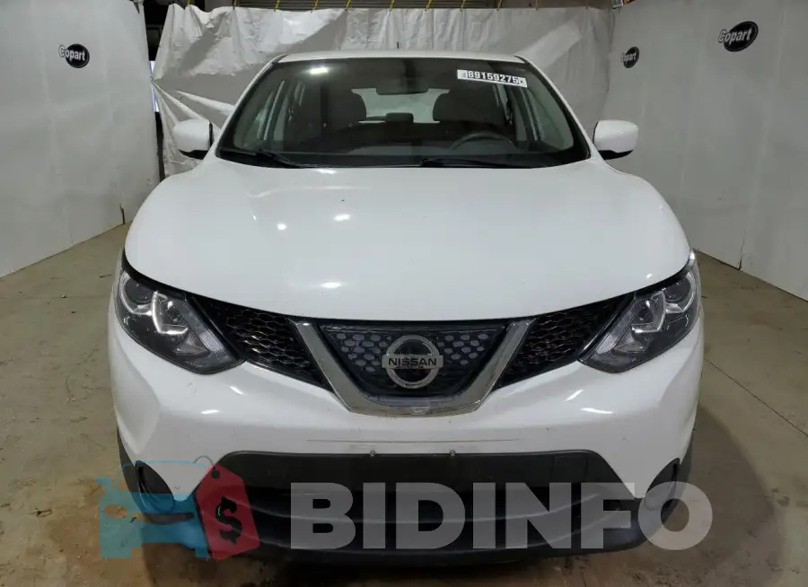 JN1BJ1CP4JW155463 Photo# 5