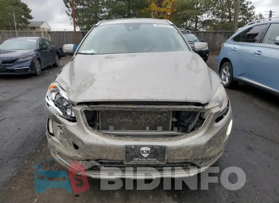 YV4902RK5G2782993 Photo# 5