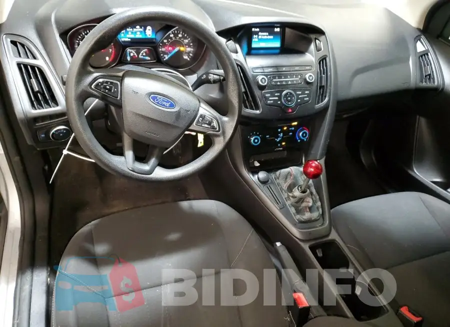1FADP3E22JL258289 Photo# 8