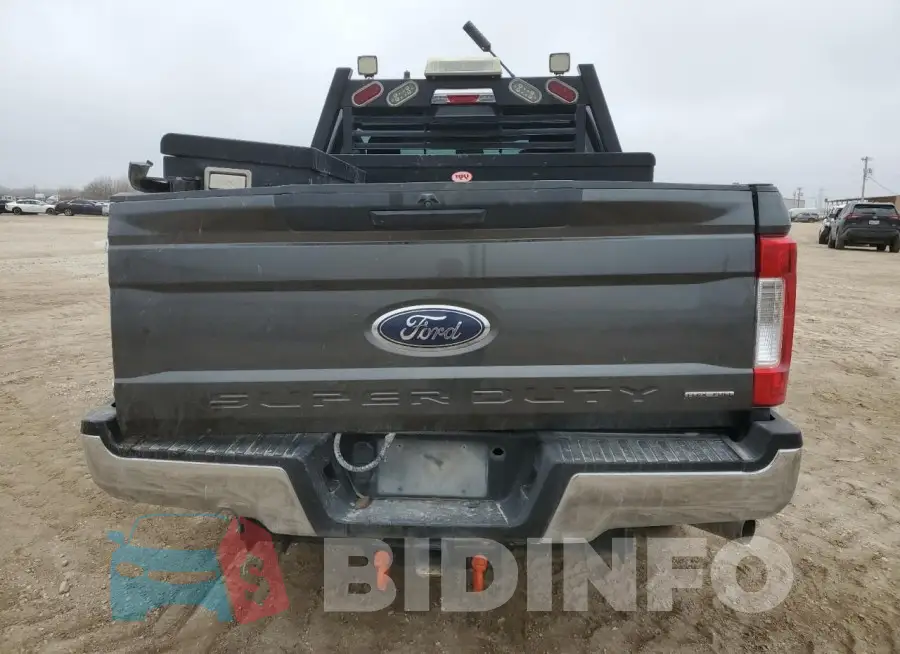 1FT7X2A67JEB39698 Photo# 6