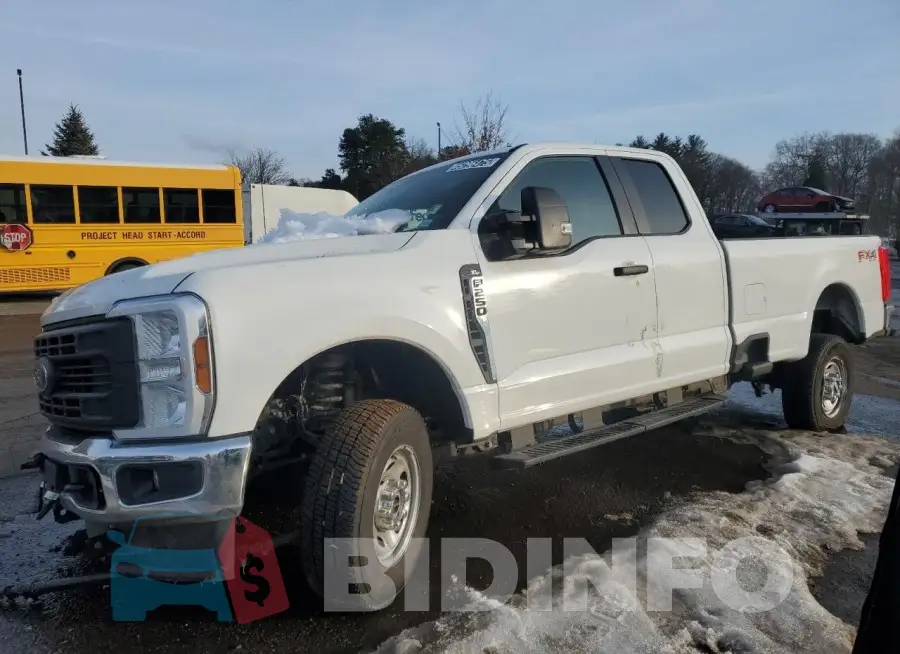 1FT7X2BA3RED93049 Photo# 1