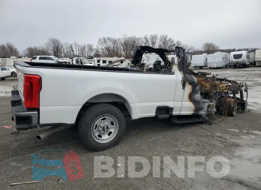 1FTRF3AA1PED40639 Photo# 3