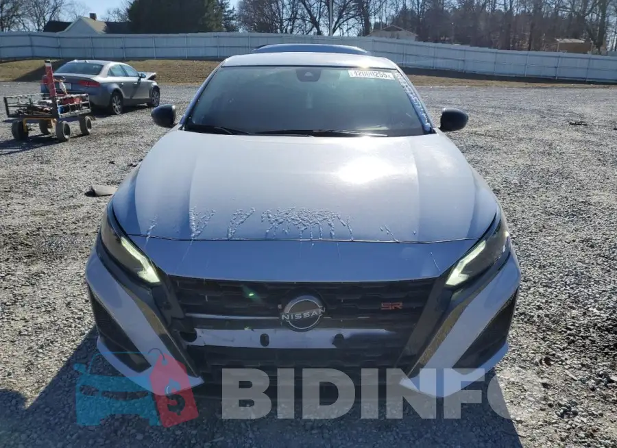 1N4BL4CV6PN369091 Photo# 5