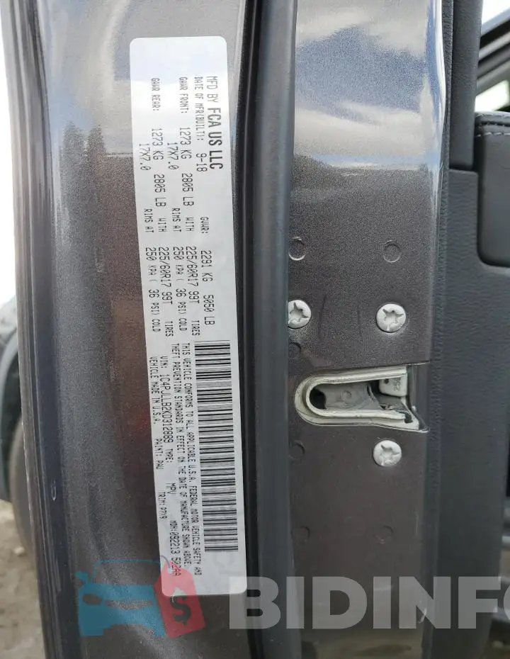 1C4PJLLB2KD312889 Photo# 13