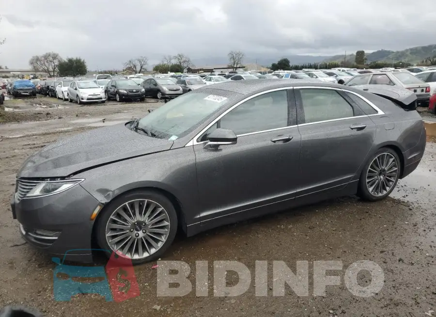 3LN6L2LUXGR629928 Photo# 1