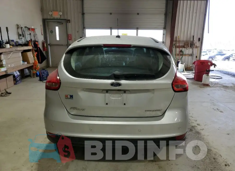 1FADP3N25HL310184 Photo# 6