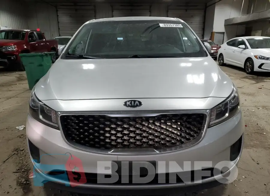 KNDMB5C14G6157583 Photo# 5