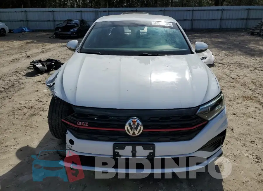 3VW6T7BU5LM083823 Photo# 5