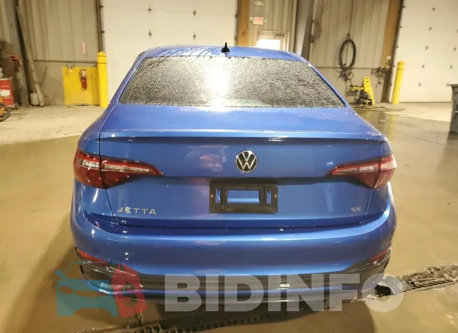 3VW7M7BU4NM013329 Photo# 6