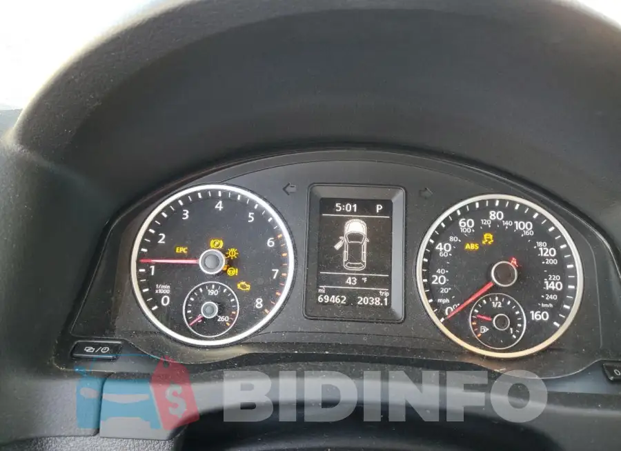 WVGAV7AX5JK001043 Photo# 9