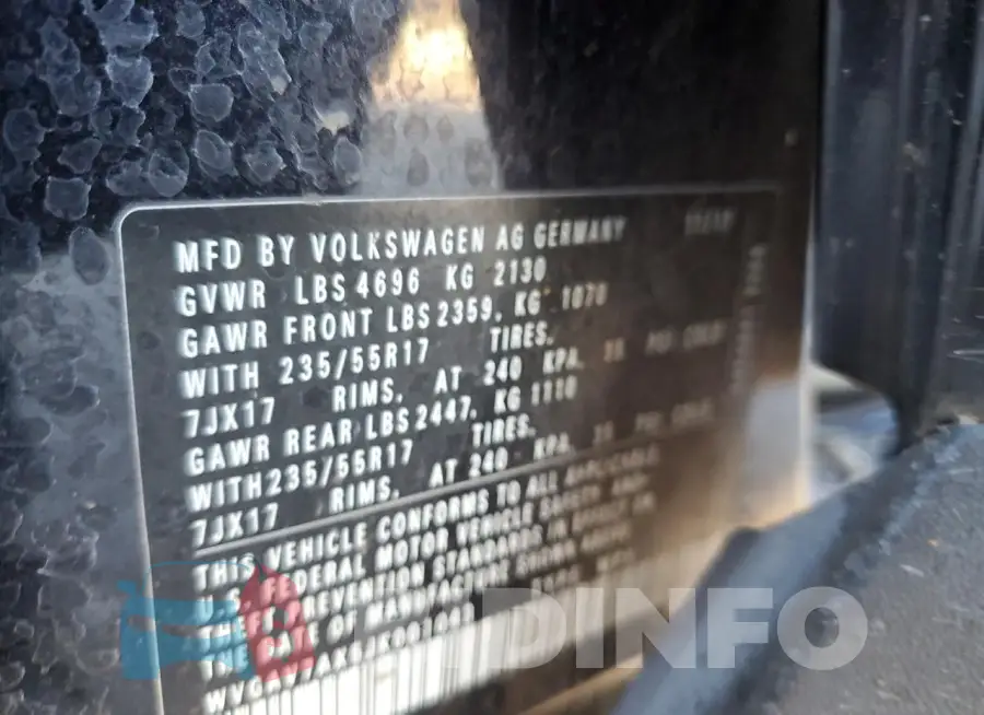 WVGAV7AX5JK001043 Photo# 13
