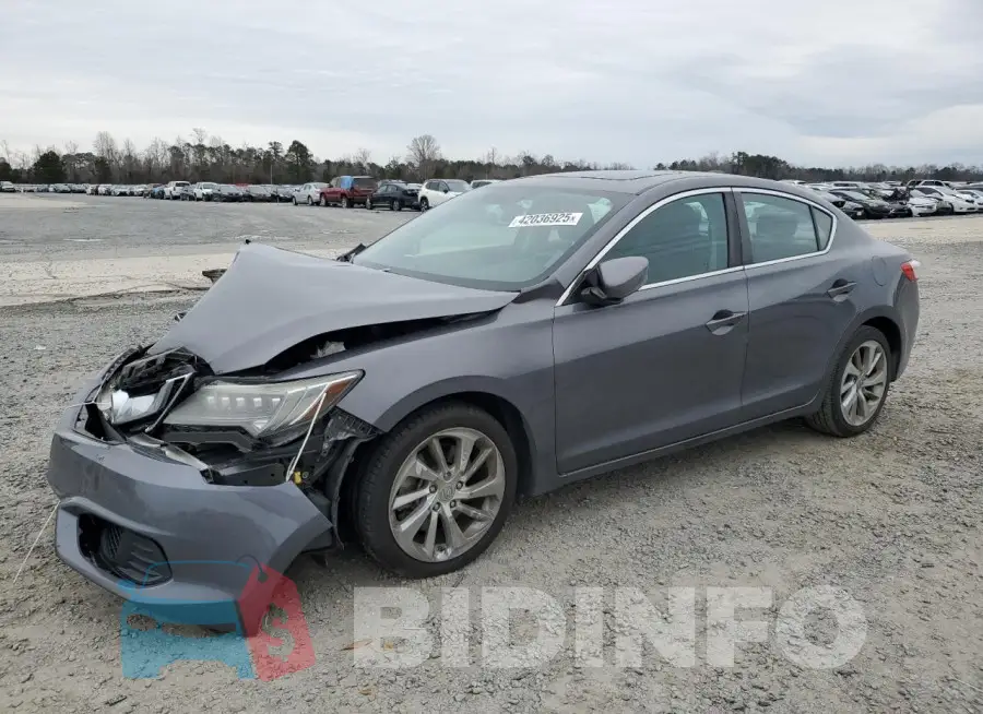 19UDE2F32JA008226 Photo# 1
