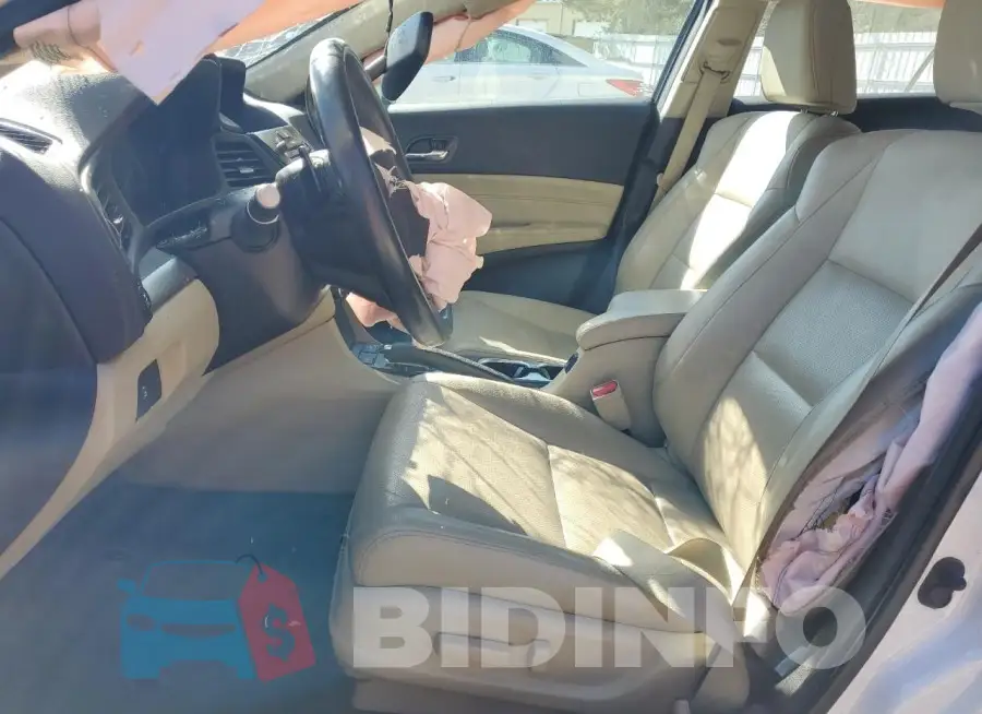 19UDE2F72GA004821 Photo# 7