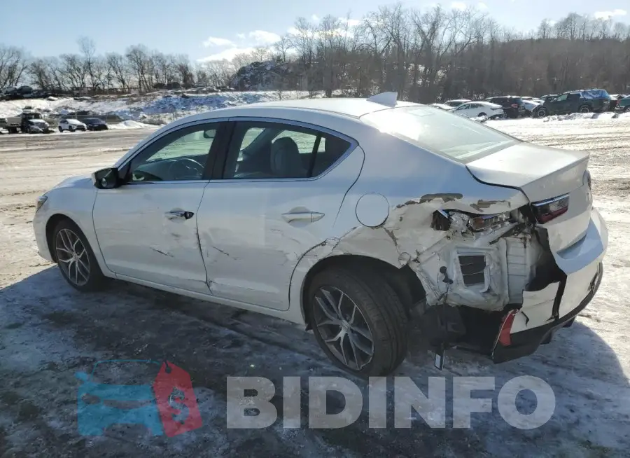 19UDE2F77MA005779 Photo# 2