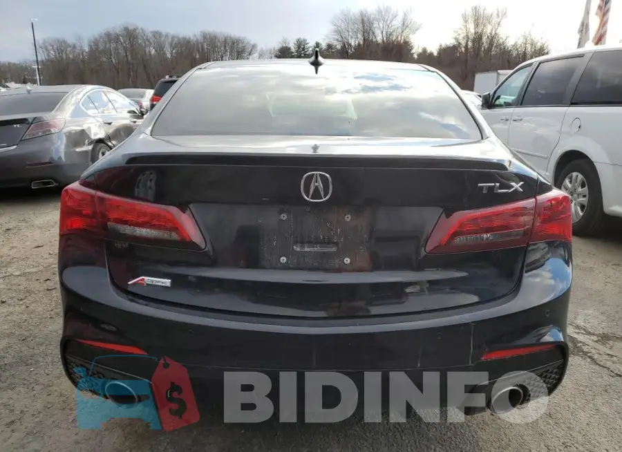 19UUB2F69KA007613 Photo# 6