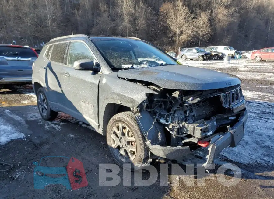 3C4NJDDB5HT632075 Photo# 4