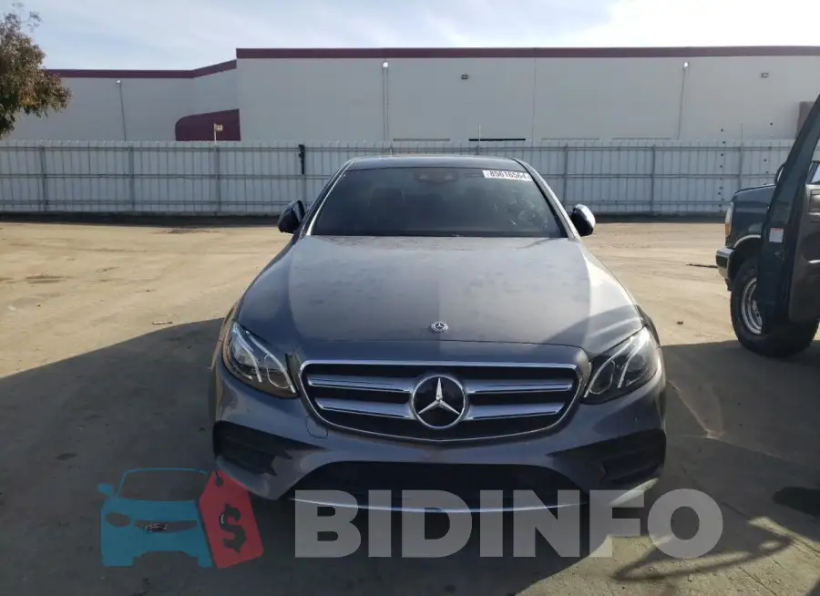 WDDZF4JB1KA557760 Photo# 5
