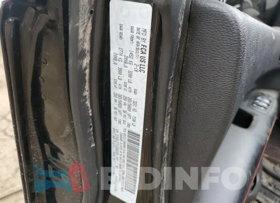 1C4SDJCT7JC283120 Photo# 13