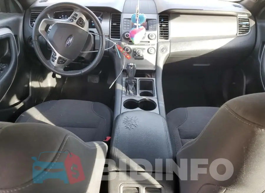 1FAHP2E86JG142277 Photo# 8