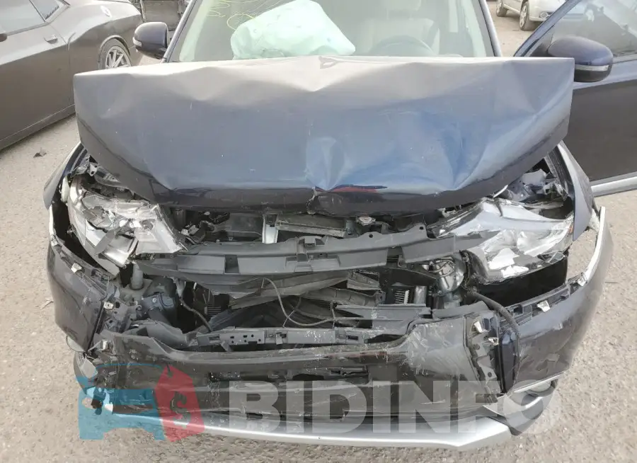 JA4AD3A35JZ014647 Photo# 11