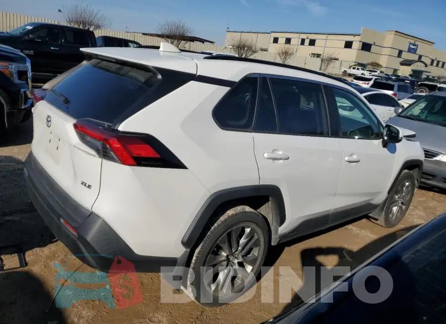 2T3C1RFV6KW036422 Photo# 3