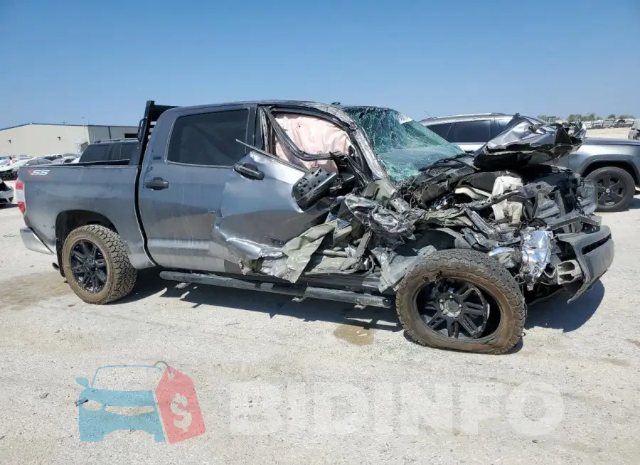 5TFDY5F14KX861604 Photo# 4