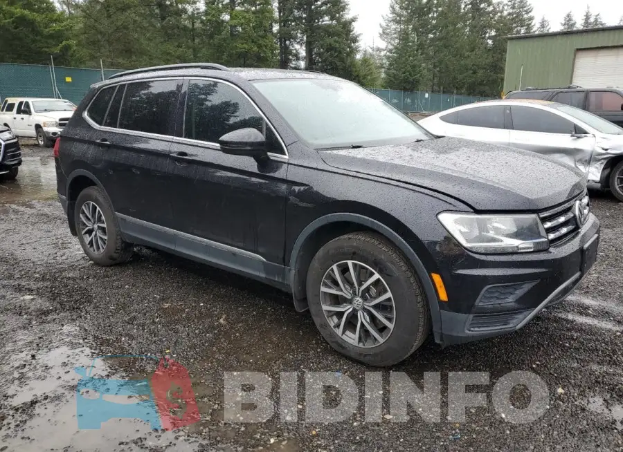 3VV2B7AX8JM202740 Photo# 4