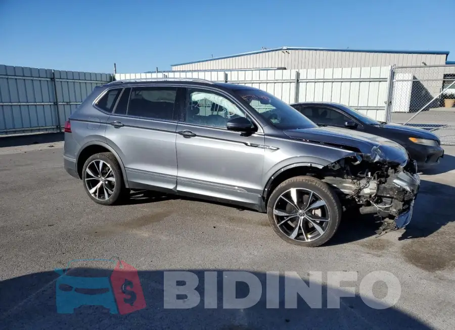 3VV4B7AX6NM052027 Photo# 4