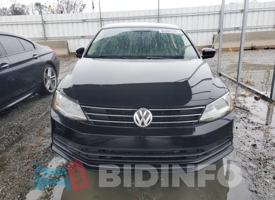 3VW167AJ9HM247610 Photo# 5