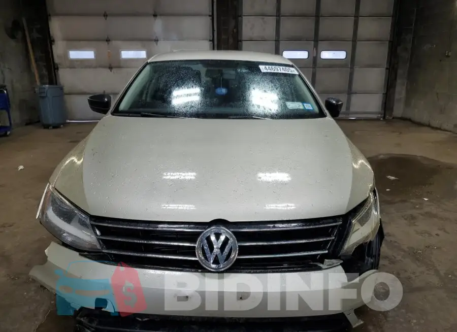 3VW267AJ8GM294582 Photo# 5