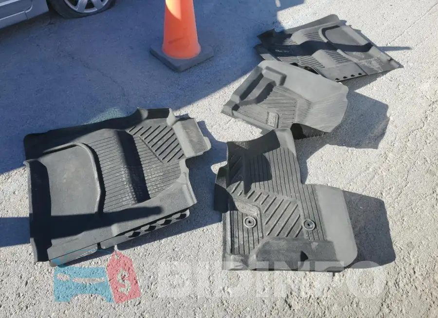 3GTU2PEC4GG311573 Photo# 12