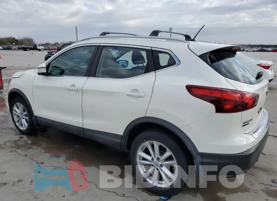 JN1BJ1CRXHW114542 Photo# 2