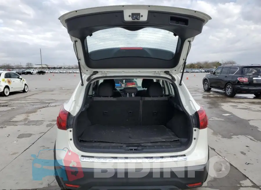 JN1BJ1CRXHW114542 Photo# 6