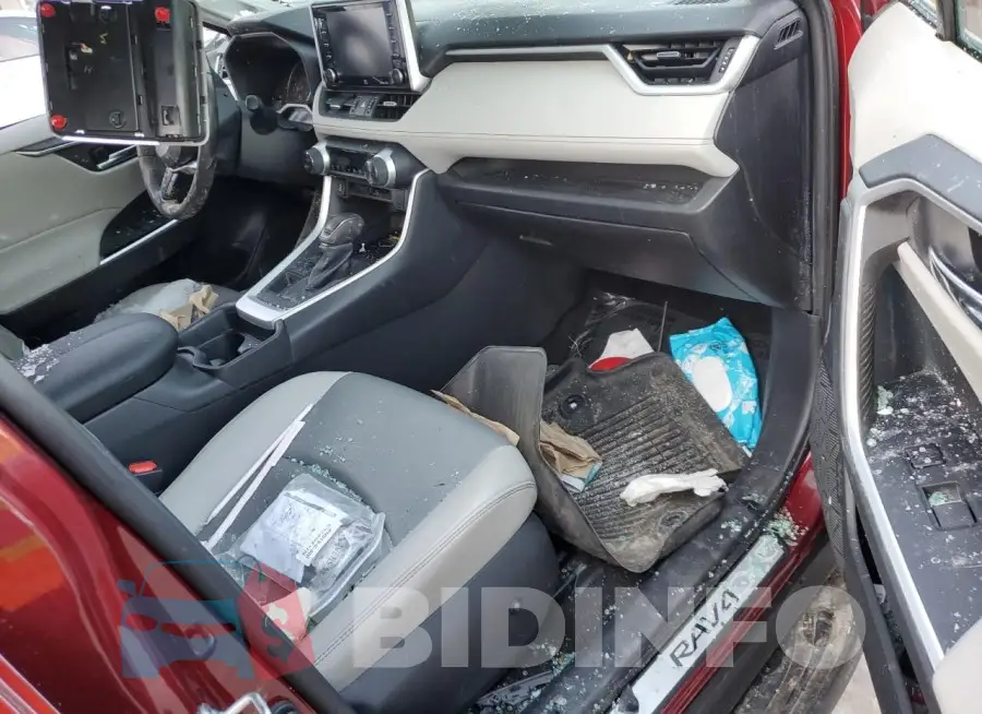 2T3A1RFV5KW001183 Photo# 8