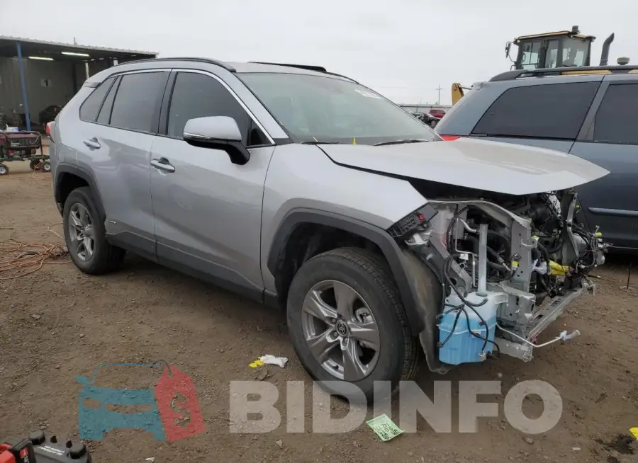 4T3RWRFV8RU122157 Photo# 4
