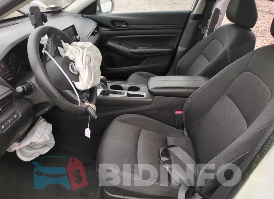1N4BL4BV2PN330869 Photo# 7