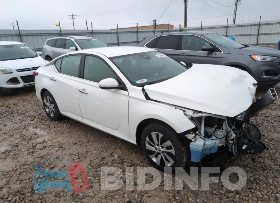1N4BL4BV2PN330869 Photo# 4