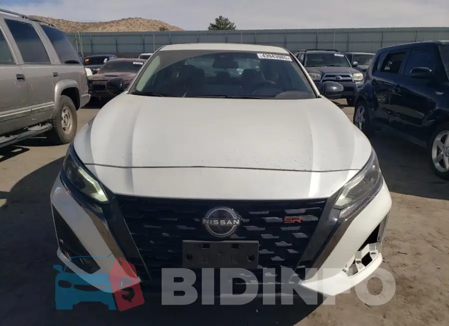 1N4BL4CV5PN425182 Photo# 5