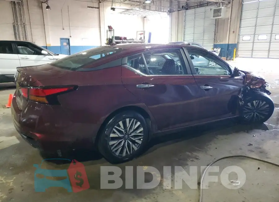 1N4BL4DV1SN333428 Photo# 3